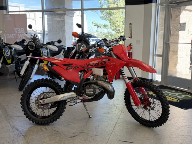 2025 KTM 150 XC-W (K167252) 11 2025 GAS GAS EX 250 (G229253)