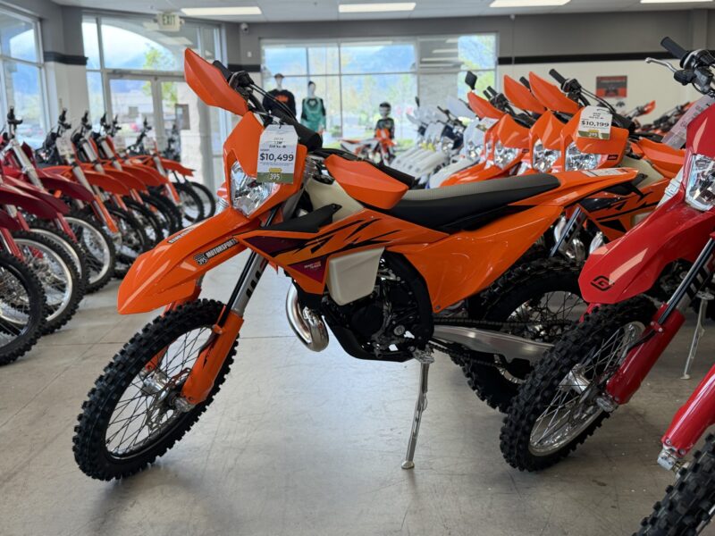 2026 CF MOTO UFORCE U10 XL Pro Highland (C005834) 20 2026 KTM 150 XC-W (K172869)