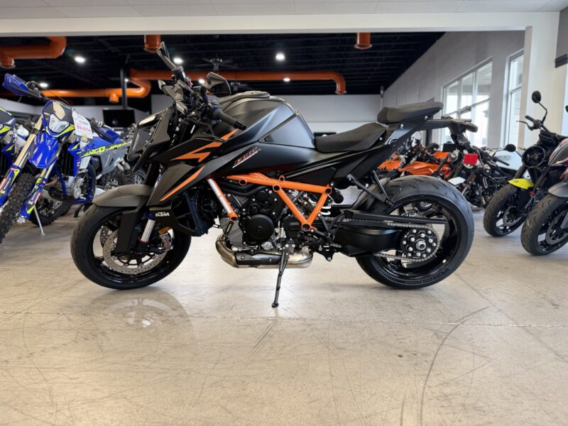 2026 KTM 1390 SUPER DUKE R EVO (K918624)