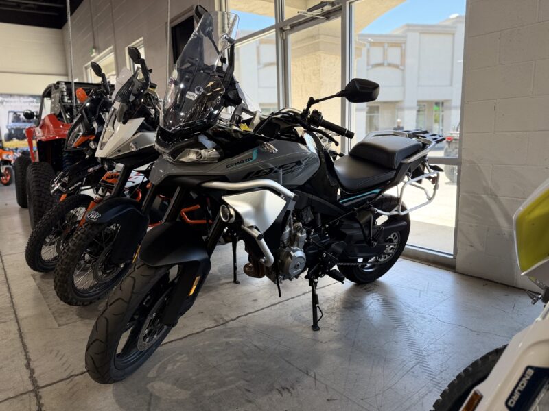 2023 CF MOTO Ibex 800S (u003188)