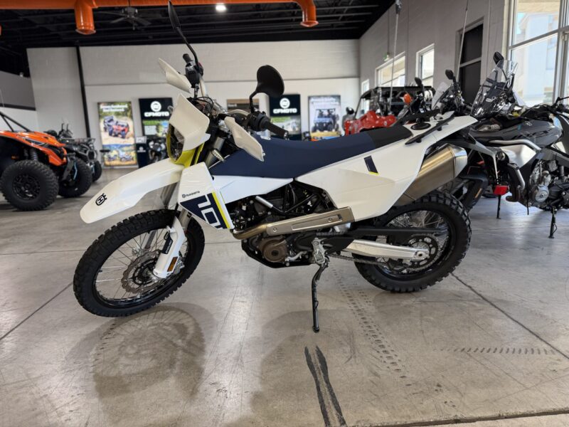 2027 Husqvarna 701 Enduro (H786655)