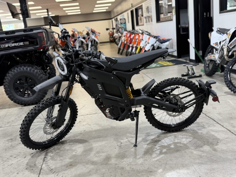 2025 NIU Mobility XQi3 (N000341)