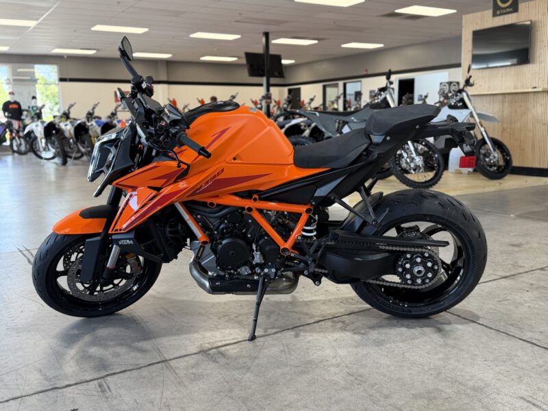 2026 KTM 1390 SUPER DUKE R EVO (K918459)