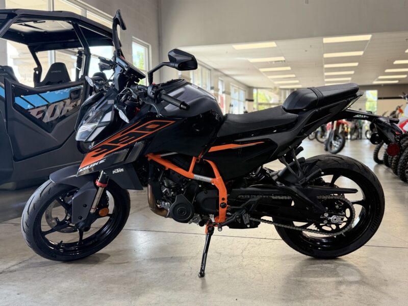 2026 KTM 390 DUKE (K274326)