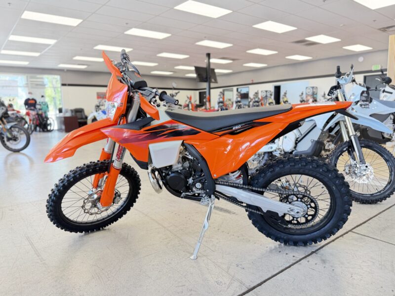 2027 KTM 250 XC-W (K250628)
