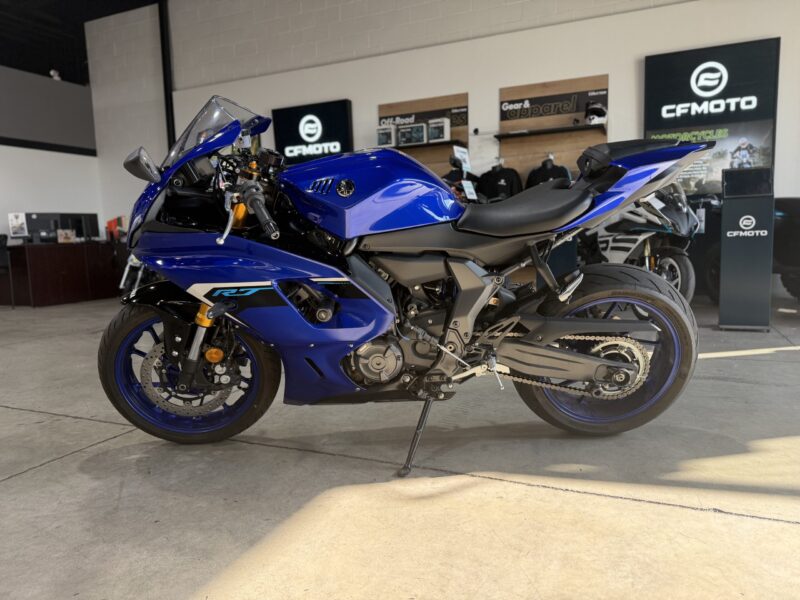 2025 Yamaha YZF-R7